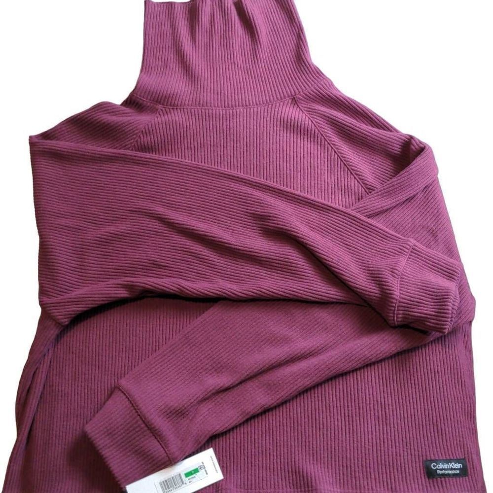 Calvin Klein Performance Ribbed Long-Sleeve Turtleneck Burgundy Size Large